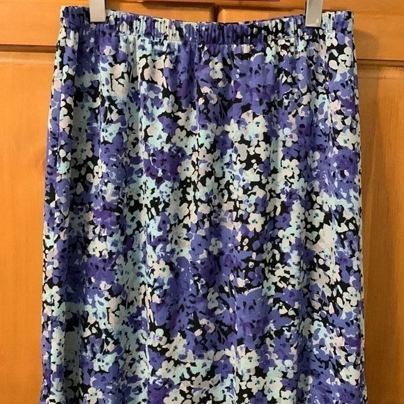 floral lined skirt Sz 12 - Picture 3 of 7
